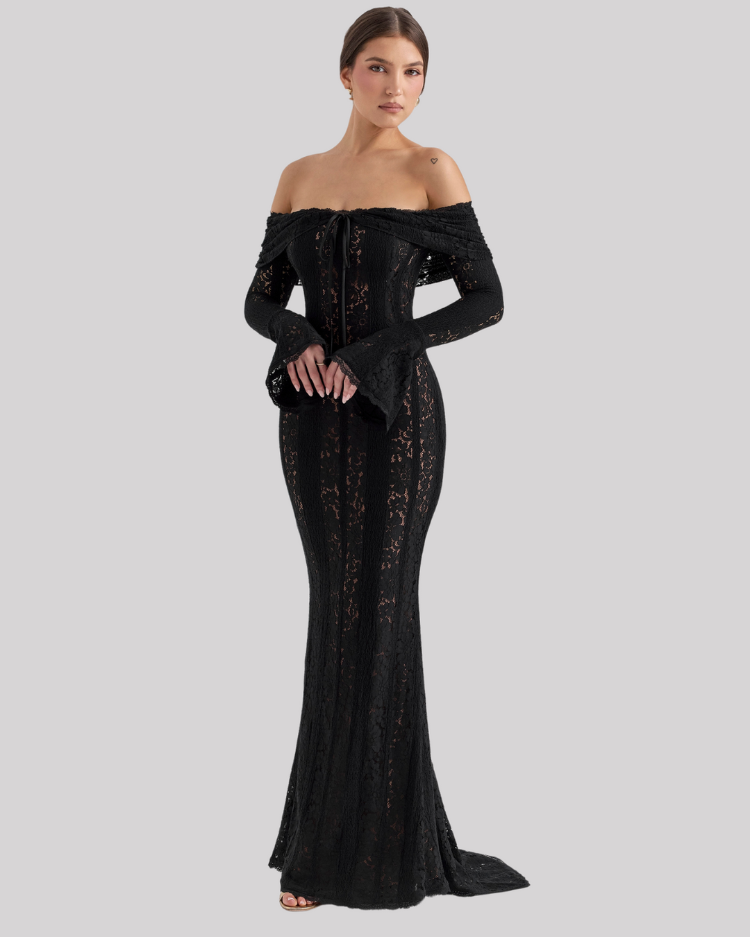 Suus | Luxe Off-Shoulder Maxi Dress in Lace