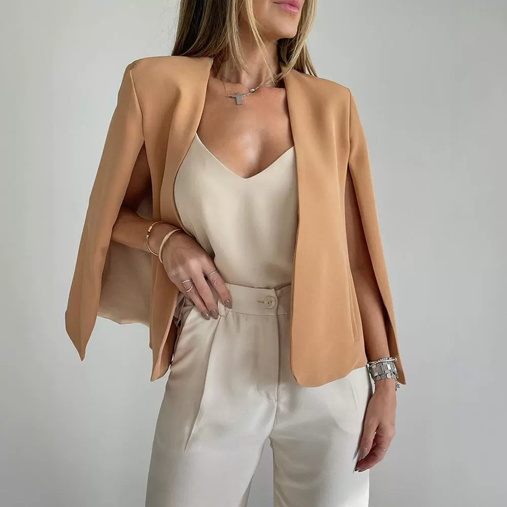 Caileigh | Collarless Women's Coat with Scarf – Minimalist Design & Timeless Elegance