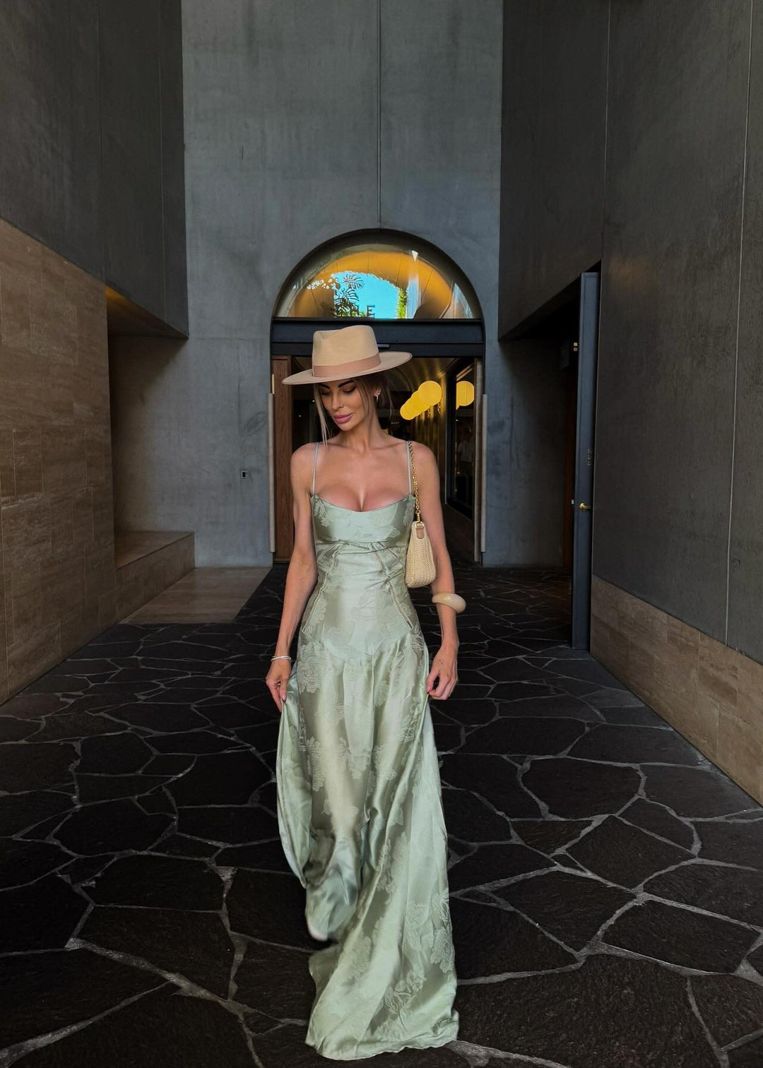 Gilda | Luxe Maxi Dress with Elegant Floral Print - Pistachio Green