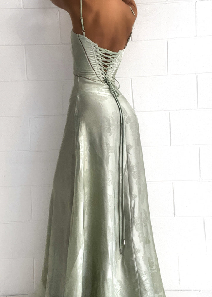 Gilda | Luxe Maxi Dress with Elegant Floral Print - Pistachio Green