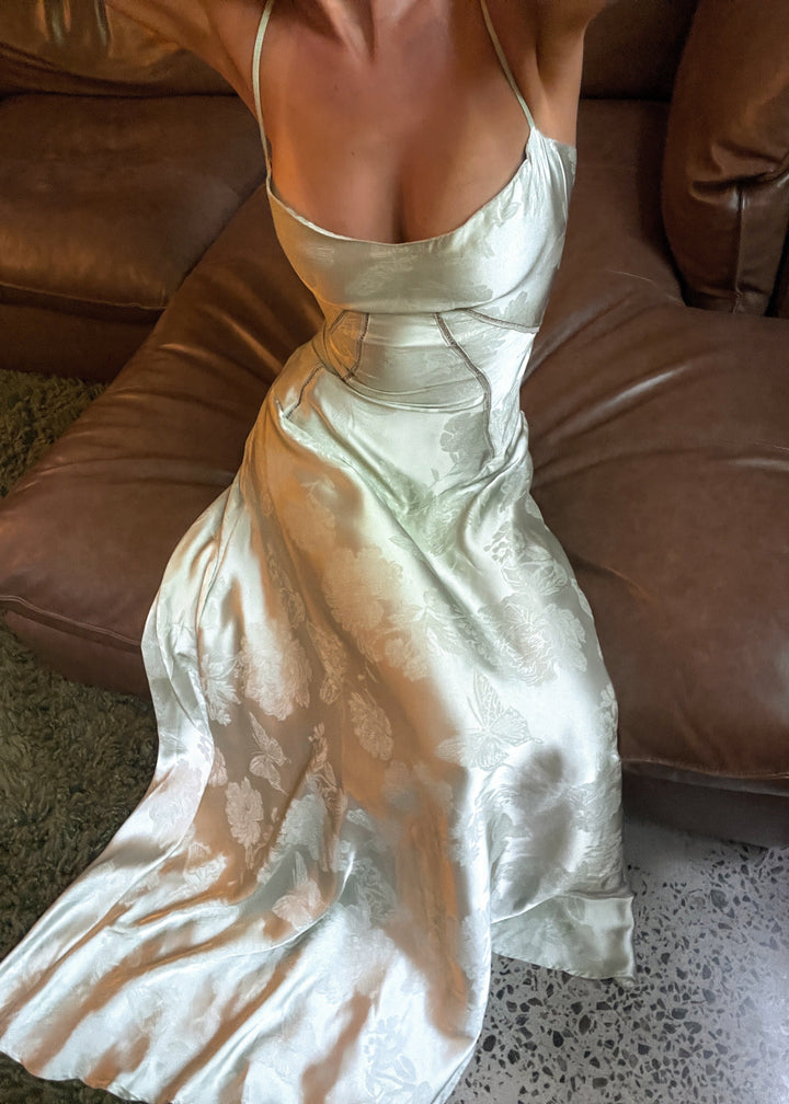 Gilda | Luxe Maxi Dress with Elegant Floral Print - Pistachio Green