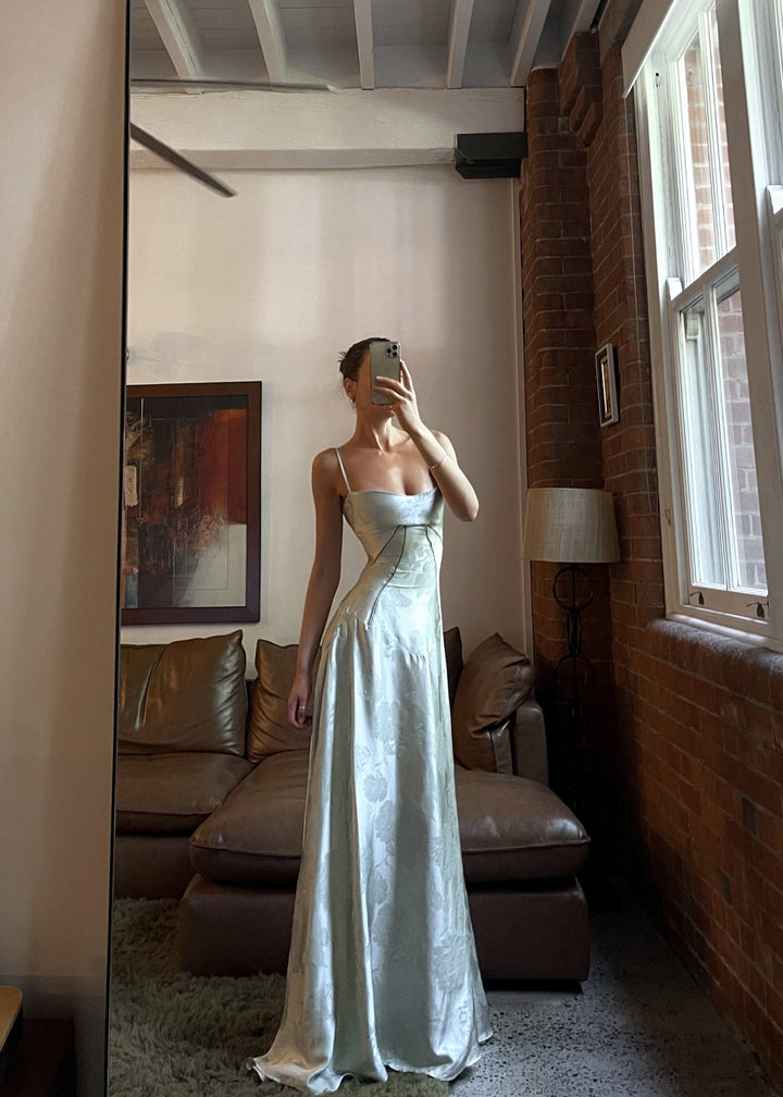 Gilda | Luxe Maxi Dress with Elegant Floral Print - Pistachio Green