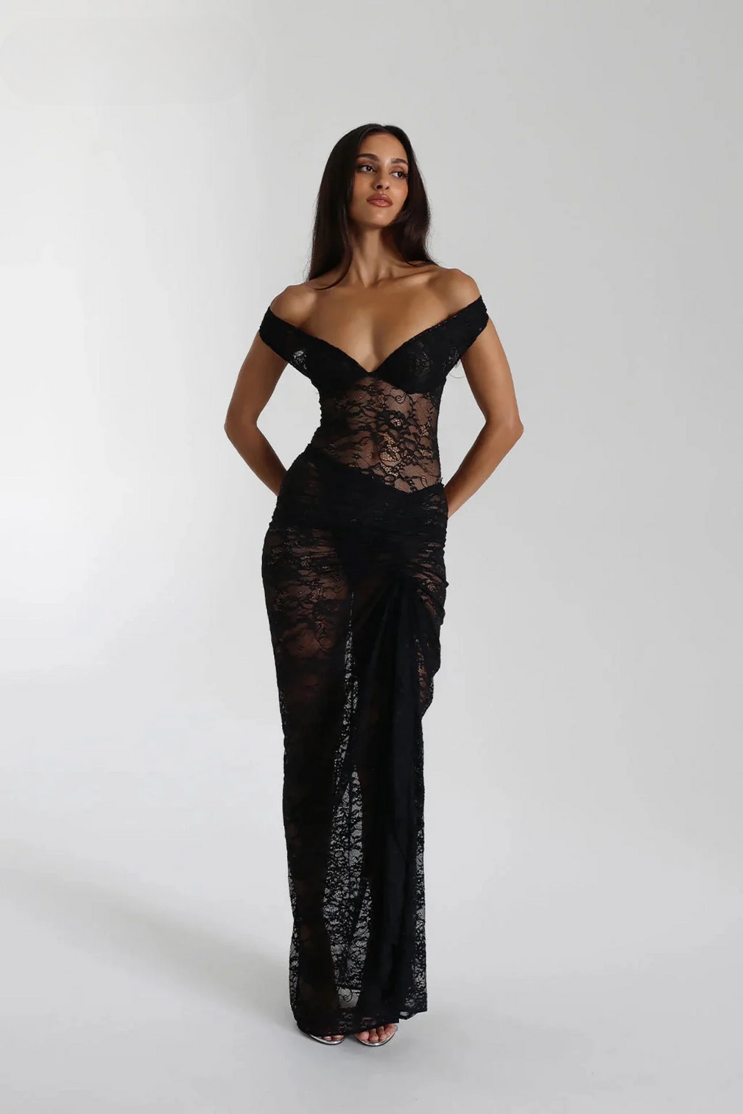 Oriana | Luxe Midi Dress in Lace – Elegant & Timeless Design