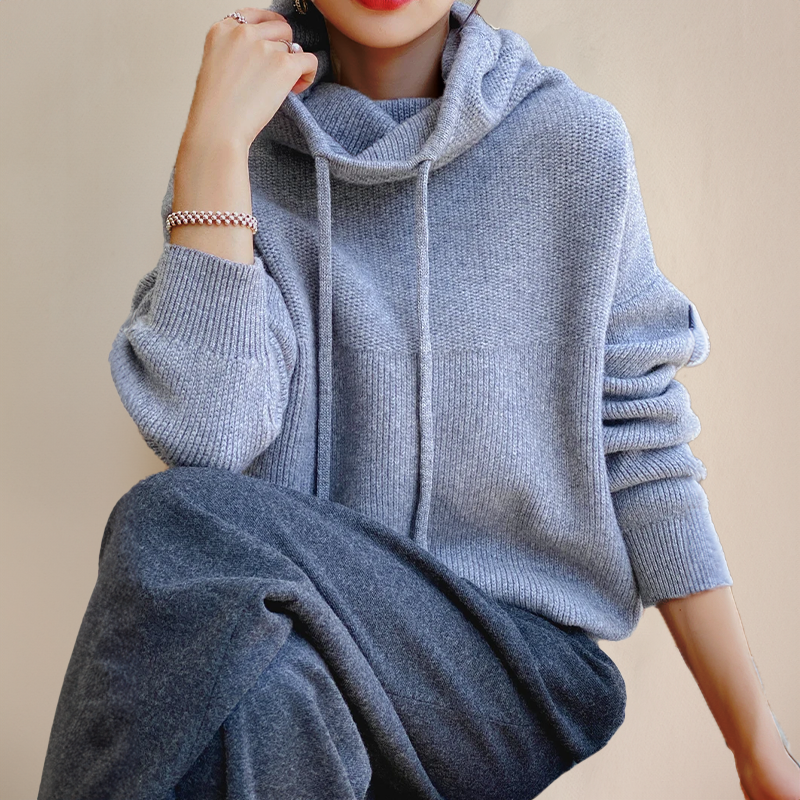 Bella | Cozy Hooded Pullover Style
