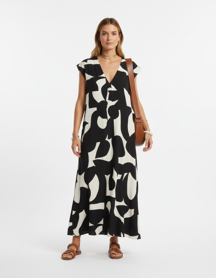 Lysandra | Sophisticated Maxi Dress