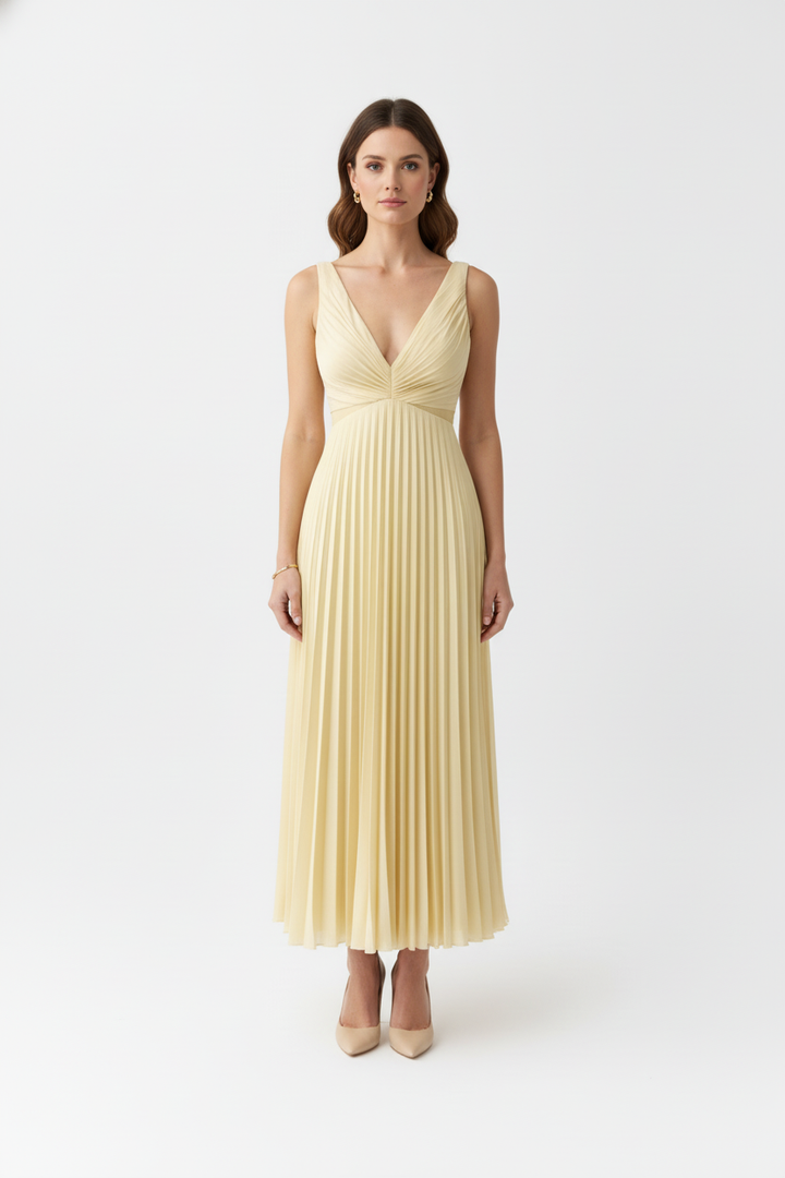 Sanne | Pleated Midi Dress - Elegant Design, Flowing and Versatile